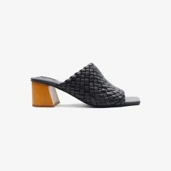 La Tribe | Braided Mule - Black