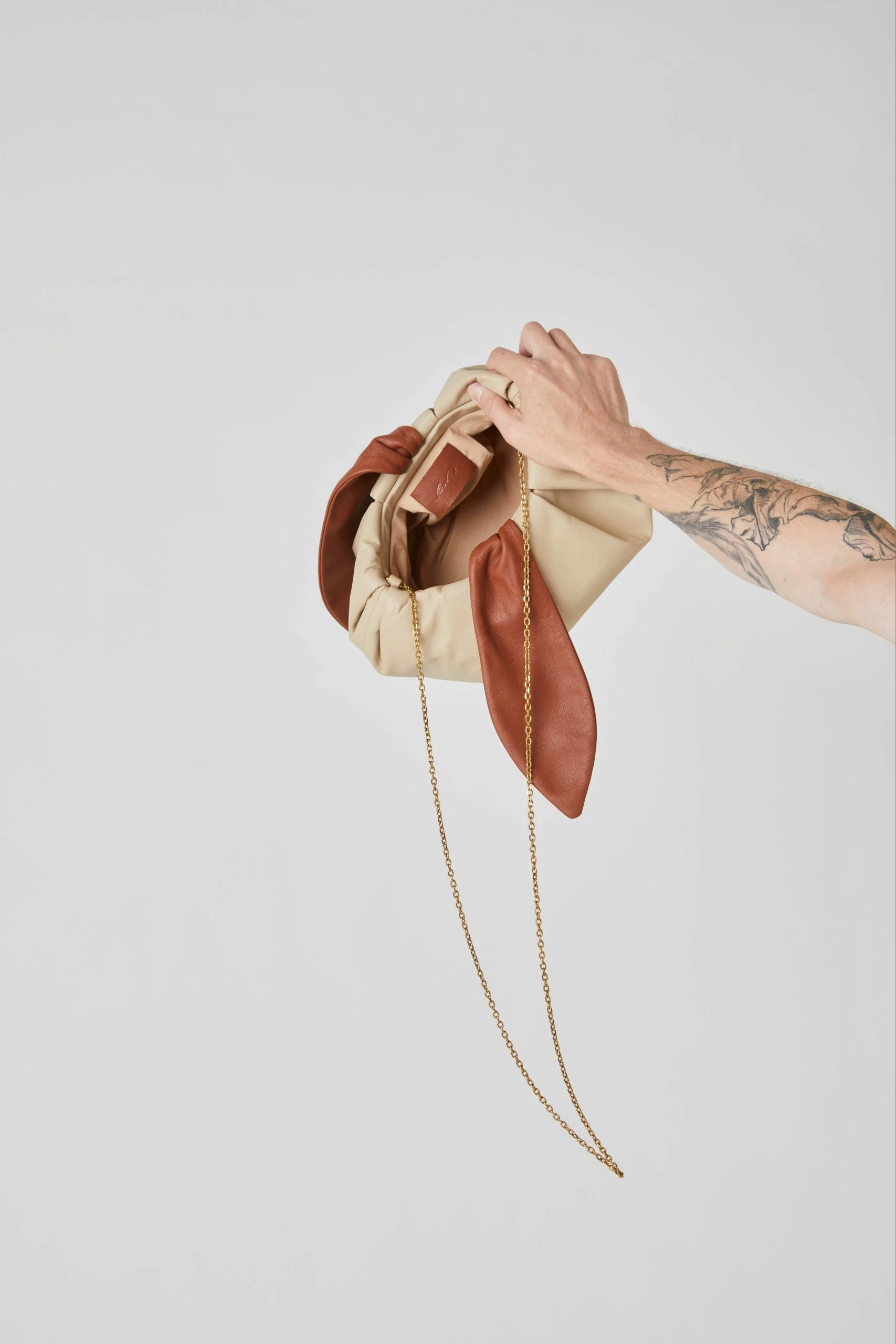 Rory William Docherty | Daily Bow Bag - Taupe/Cinnamon - Image 3