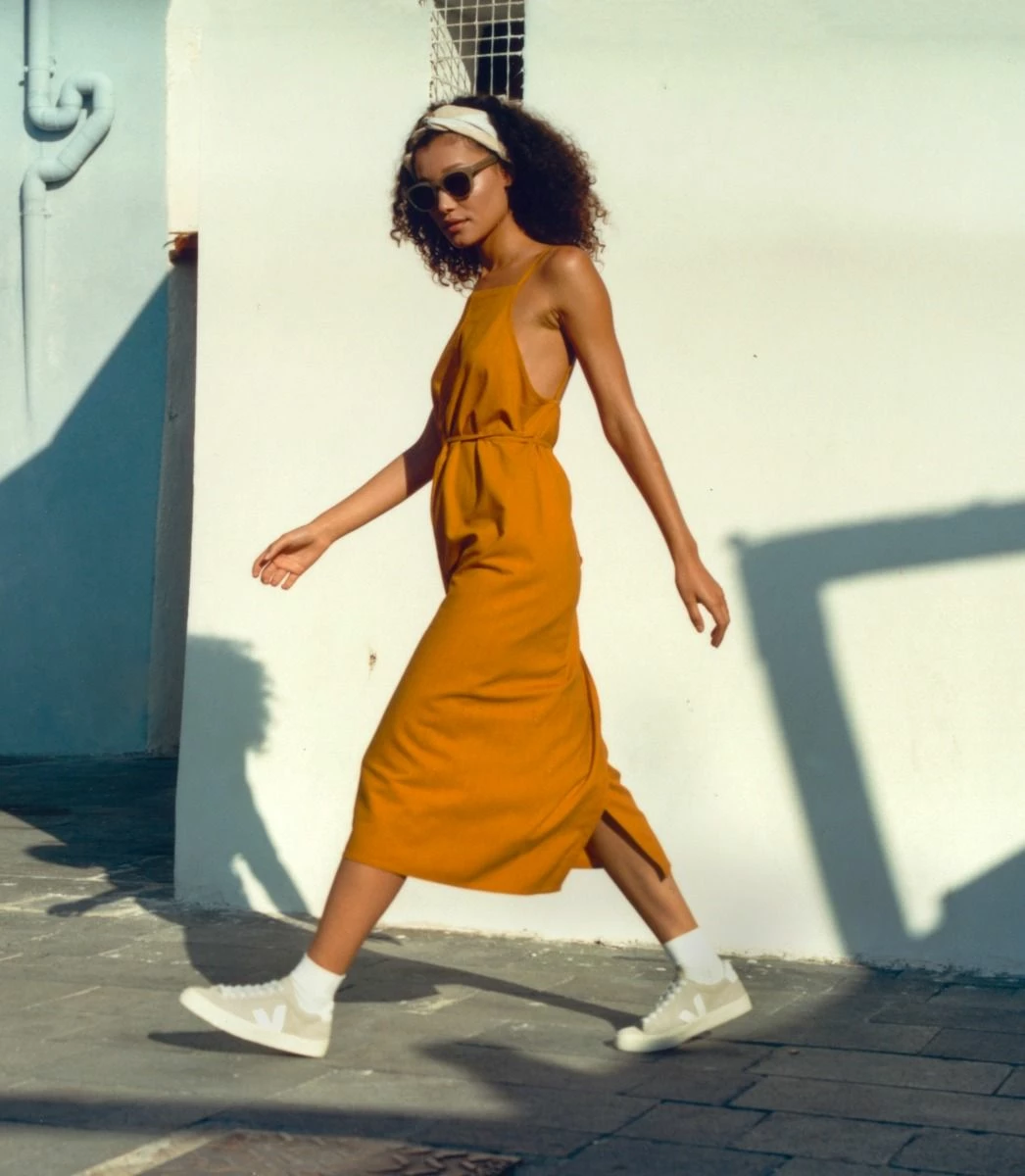 Veja | Campo Nubuck - Natural / White - Image 2