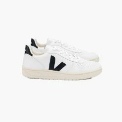 Veja | V-10 Leather Sneakers - Extra White / Black